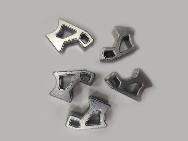 Metallic Sintered Product 2607105